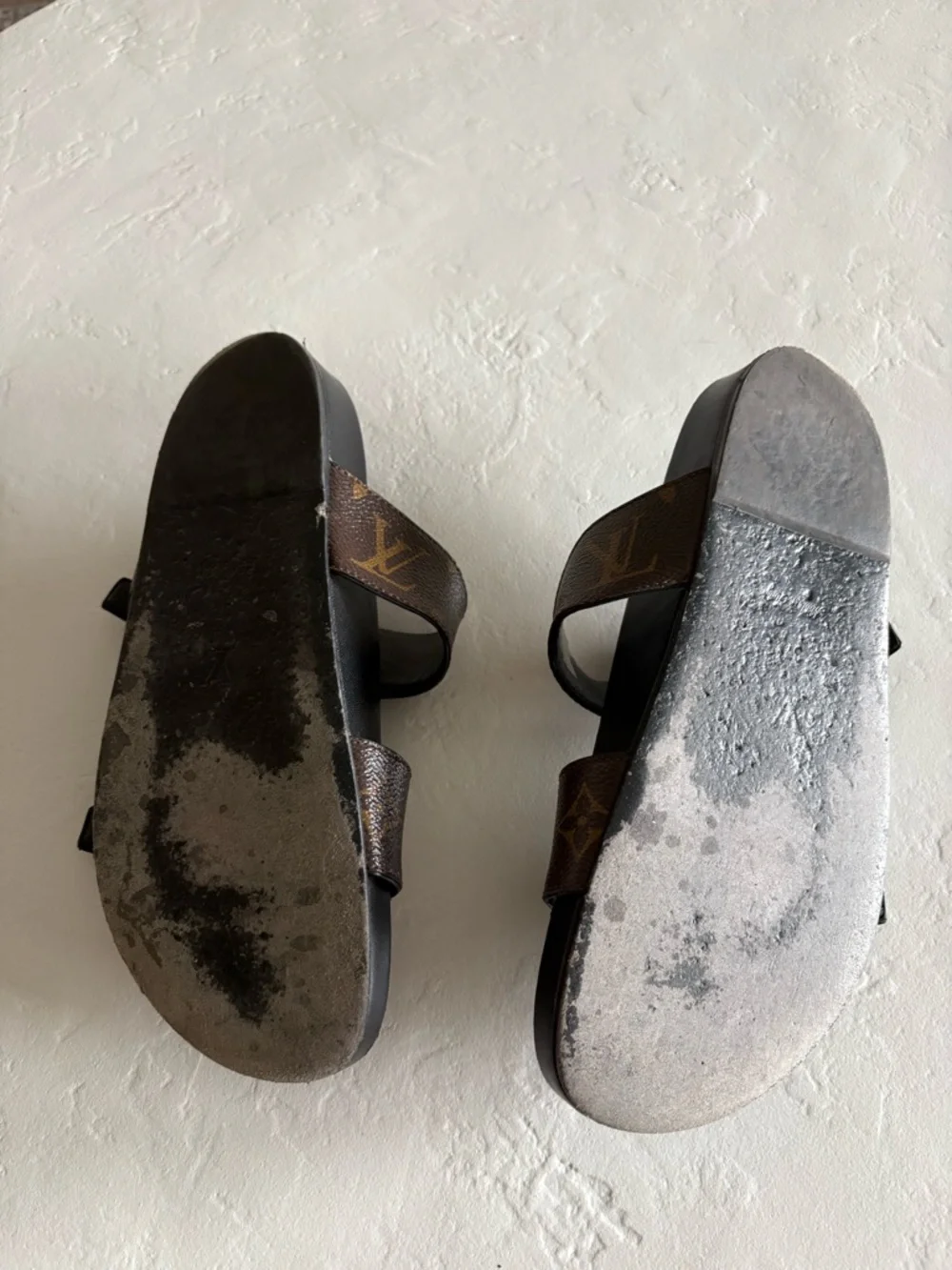 Authentic! Louis Vuitton Brown Monogram Bom Dia Leather Sandals - Picture 5 of 6